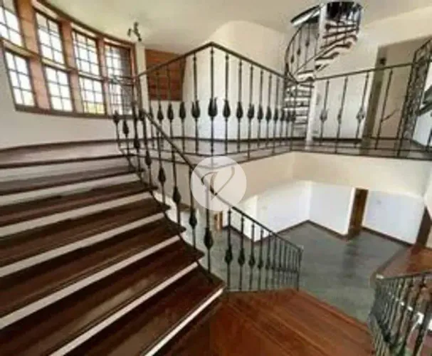 Alto Padrão à Venda no Jardim São Caetano | 349m² | Piscina | Área Gourmet | 4 Dormitórios