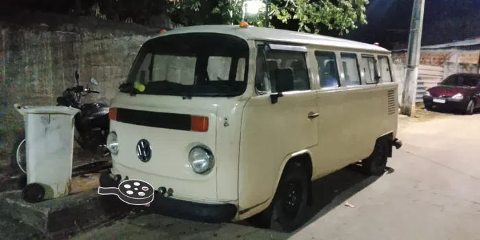 Volkswagen Kombi 1.6 8v Gasolina Mec. 1982