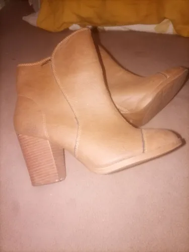 Bota moleca