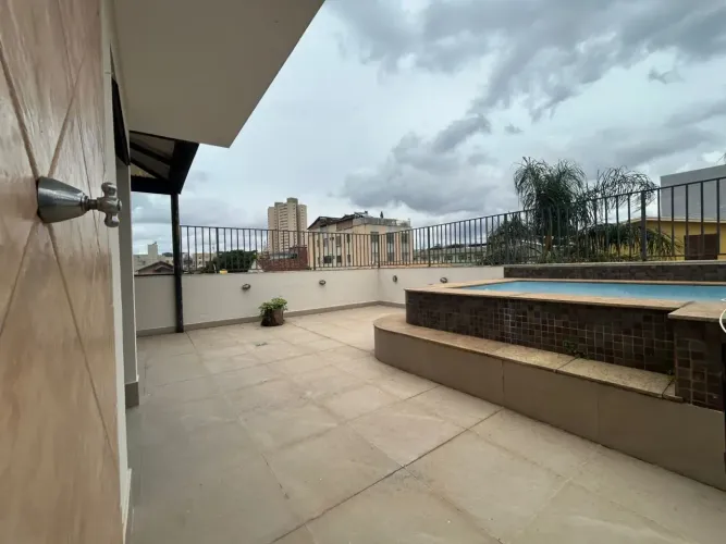 Cobertura à venda com 04 quartos no Bairro Carlos Prates