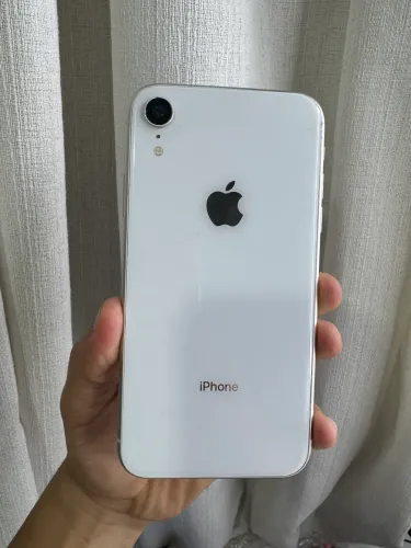 iPhone XR 64 GB - Branco