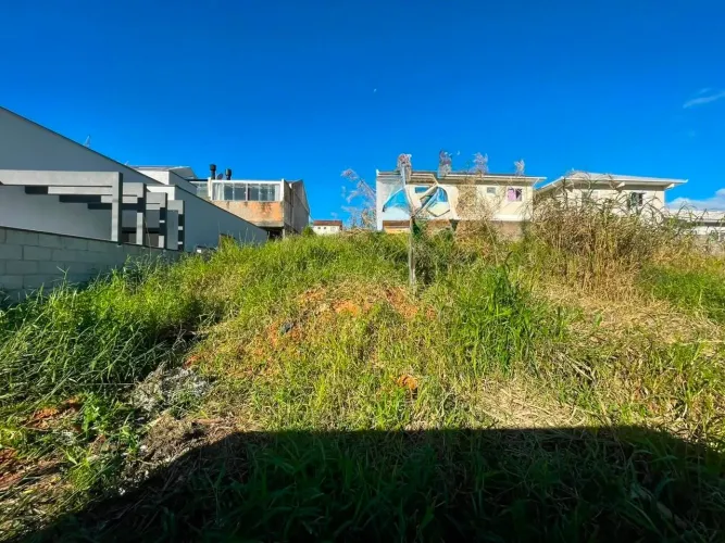 Terreno na Geral - Bela Vista em Palhoça/SC (Jardins)