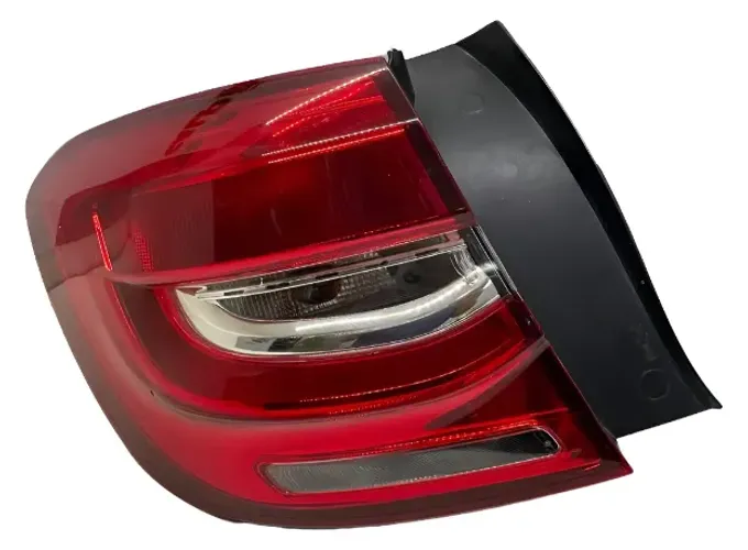 Lanterna Renault Sandero 2020 2021 2022 2023 Lado Esquerdo