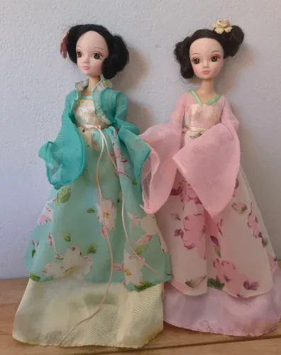 Fadas das Quatro Estações marca  Kurhn Doll.