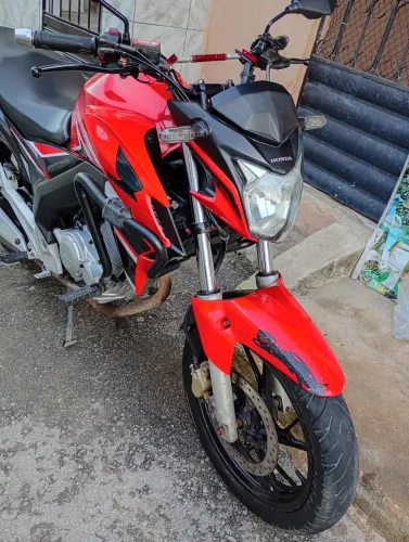 Moto cb250 1018 revisada bateria na garantia, trocas de pasti