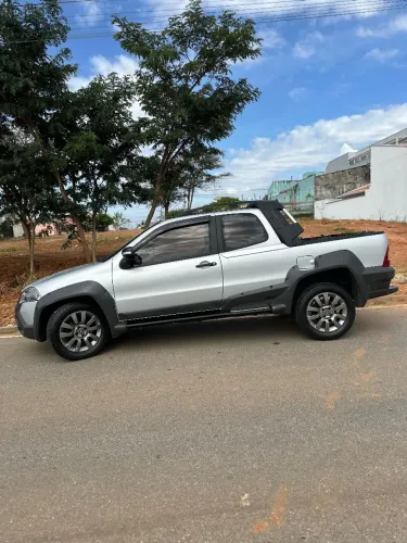 Fiat Strada Adv.1.8 16V Locker Dualo. Flex CD 2013