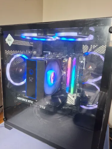 PC GAMER Ryzen 5600 - RTX5060 MSI 