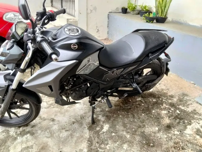 Vendo NHX 190 2025 zera de garagem