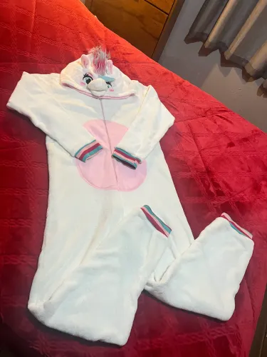 Pijama macacão unicórnio