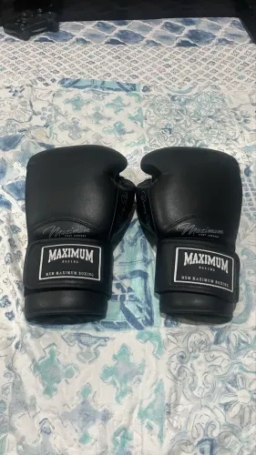 Luva De Muay Thai E Boxe Maximum Classic Preto Tamanho 14oz