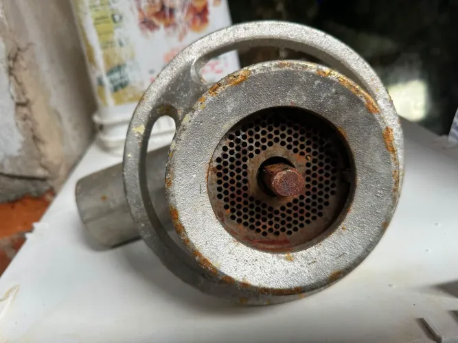 Bocal máquina de moer carne. Boca 98 duplo corte