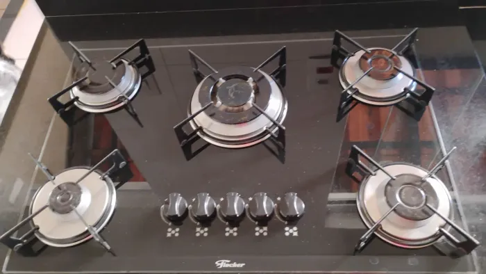 Cooktop Fischer 5 bocas, com avaria.