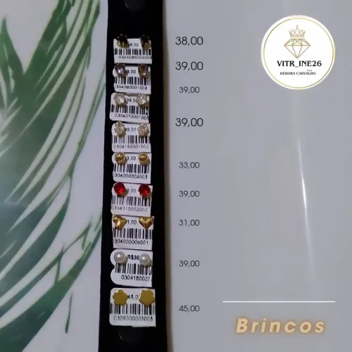 Semijoias Zelitta: Brincos pequenos e médios