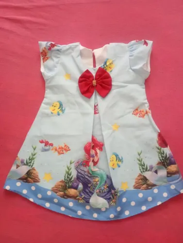 Vendo roupas infantil usada somente 1 vez 