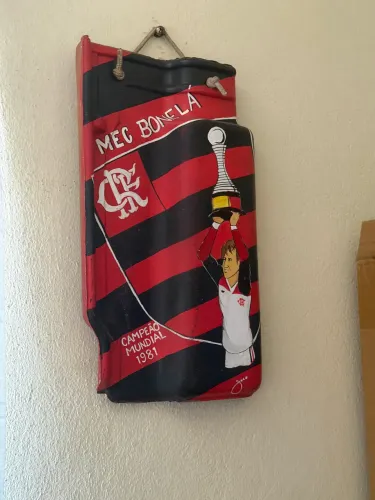 Vendo pintura em telha do Flamengo