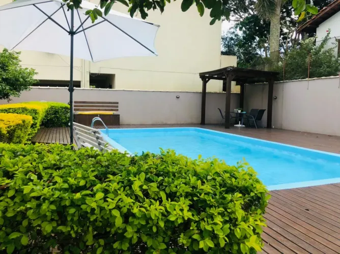 Casa com piscina en praia de Canasvieiras