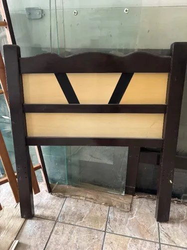 Cama solteiro com colchão 