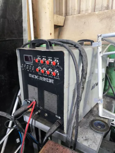 Máquina de Solda Tig resfriada a água 