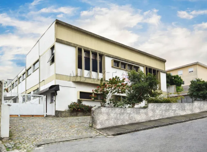 Galpão para locação 2.280 m², construido com 8 vagas no bairro do Limão - São Paulo/SP