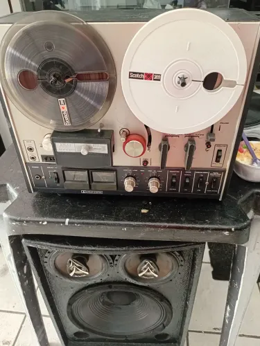 Gravador de Rolo Akay 4000db