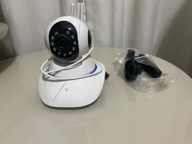 Câmera 3 antenas, robozinho Wi-Fi. 