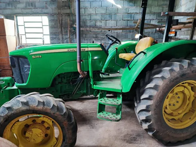 Jonh Deere 5055 ano 2017 com apenas 3 mil horas original 