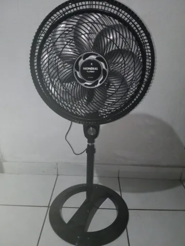 Obs vendo um ventilador mondial cor preta novíssimo com 15 dias de uso se alguém se intere