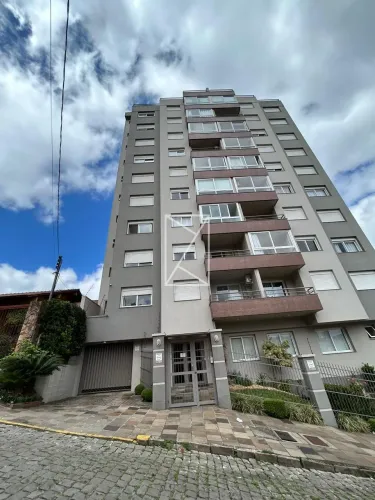 Destak Imóveis vende apartamento semi mobiliado próximo ao Portal11