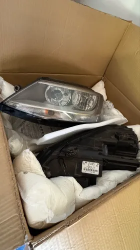 Vende par de farol Original Jetta