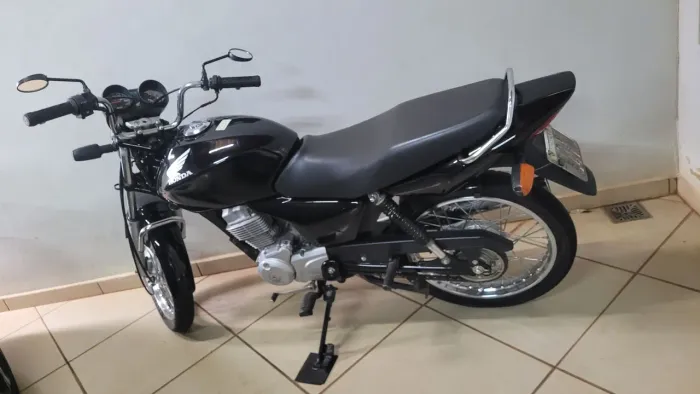 Titan 150 2006 sem detalhes