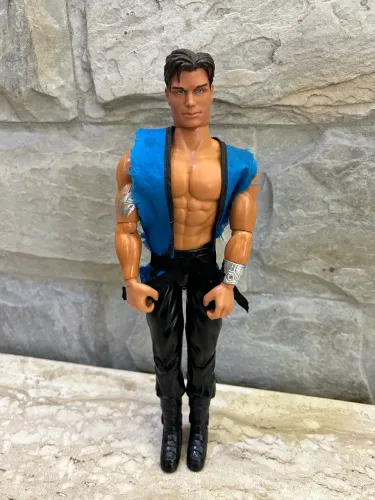 Boneco de ação articulado Max Steel