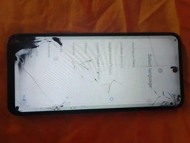Tecno Pova neo 2 - 128GB/ 9GB RAM - Bateria 7000mAh - Tela com defeito