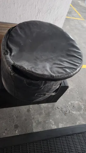 Placa Grande de Couro Legítimo / Estojo de Bumbo para Reaproveitamento de Couro".
