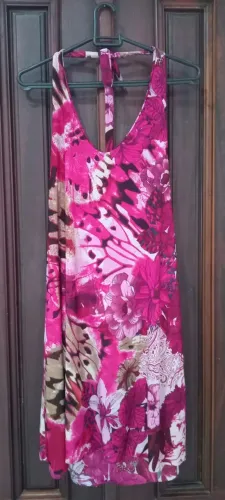 Vestido NOVO de amarrar altura joelho floral Rosa Magenta tam M