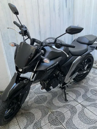 Vende-se ou troca fazer 250 - ano 2023