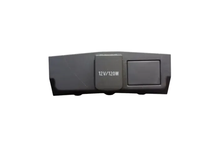 Tomada Acabamento Usb Carregador 12v  Corolla Cross 2023 