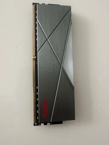 Memória XPG RGB 16GB 3000 MHZ