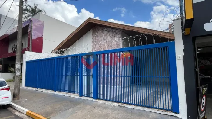 Casa Comercial para aluguel com 227 m² e 3 quartos em Vila Guedes de Azevedo, Bauru - SP
