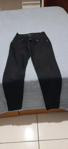 Vendo Calça Jeans Feminina Nova Preta