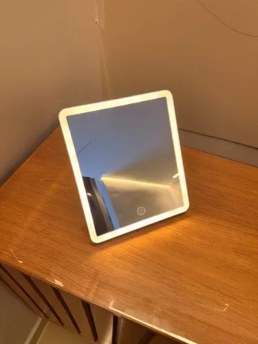 Espelho Led touch para maquiagem / 3 cores 