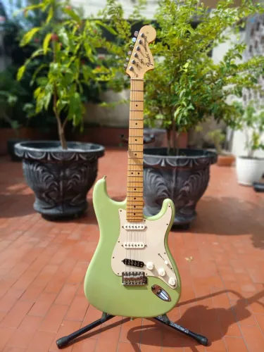 GUITARRA FENDER STRATOCASTER AMERICAN SPECIAL - SEYMOUR DUNCAN JB Jr - VERSATILIDADE E +