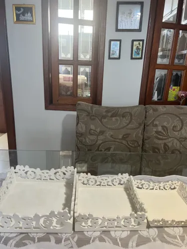 Kit bandeja de madeira  arabesco pintada MDF