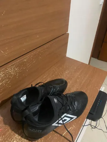 Chuteira 45