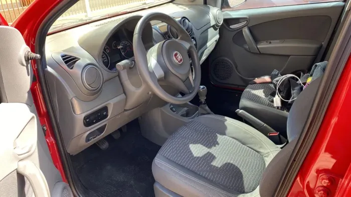 Fiat Palio Attractive 1.0 EVO Fire Flex 8V 5P 2013