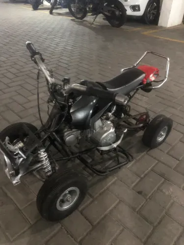 MINI QUADRICICLO COM MOTOR DE 50cc 4 MARCHAS