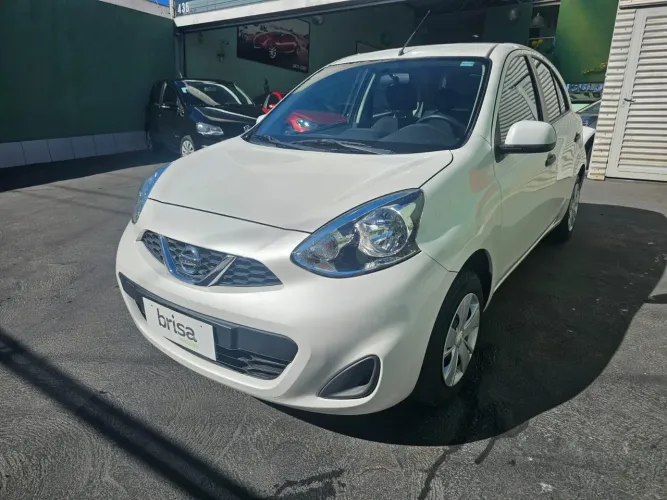 Nissan March S 1.0 12V Flex 5P 2015