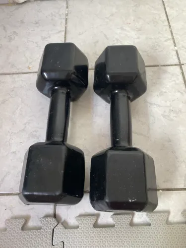 Par de Halteres Emborrachados 12kg Cada (24kg Total) - Excelente Estado