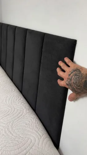 *Kit com 8 Placas Estofadas Pretas para Cabeceira de Cama**