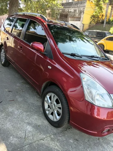 Nissan Livina Grand SL 1.8 16V Flex Fuel Aut. 2014