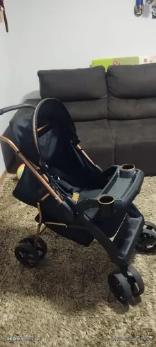 Carrinho de Bebê Bem Pouco Usado